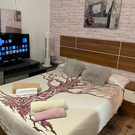 Apartamento Lulu Malaga Exterior photo